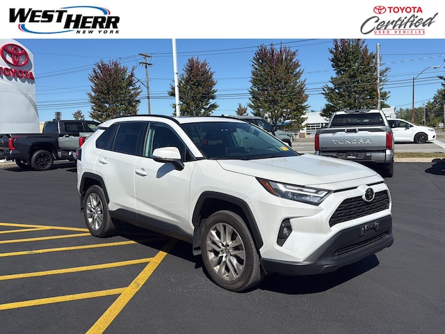2023 Toyota RAV4 XLE Premium AWD photo