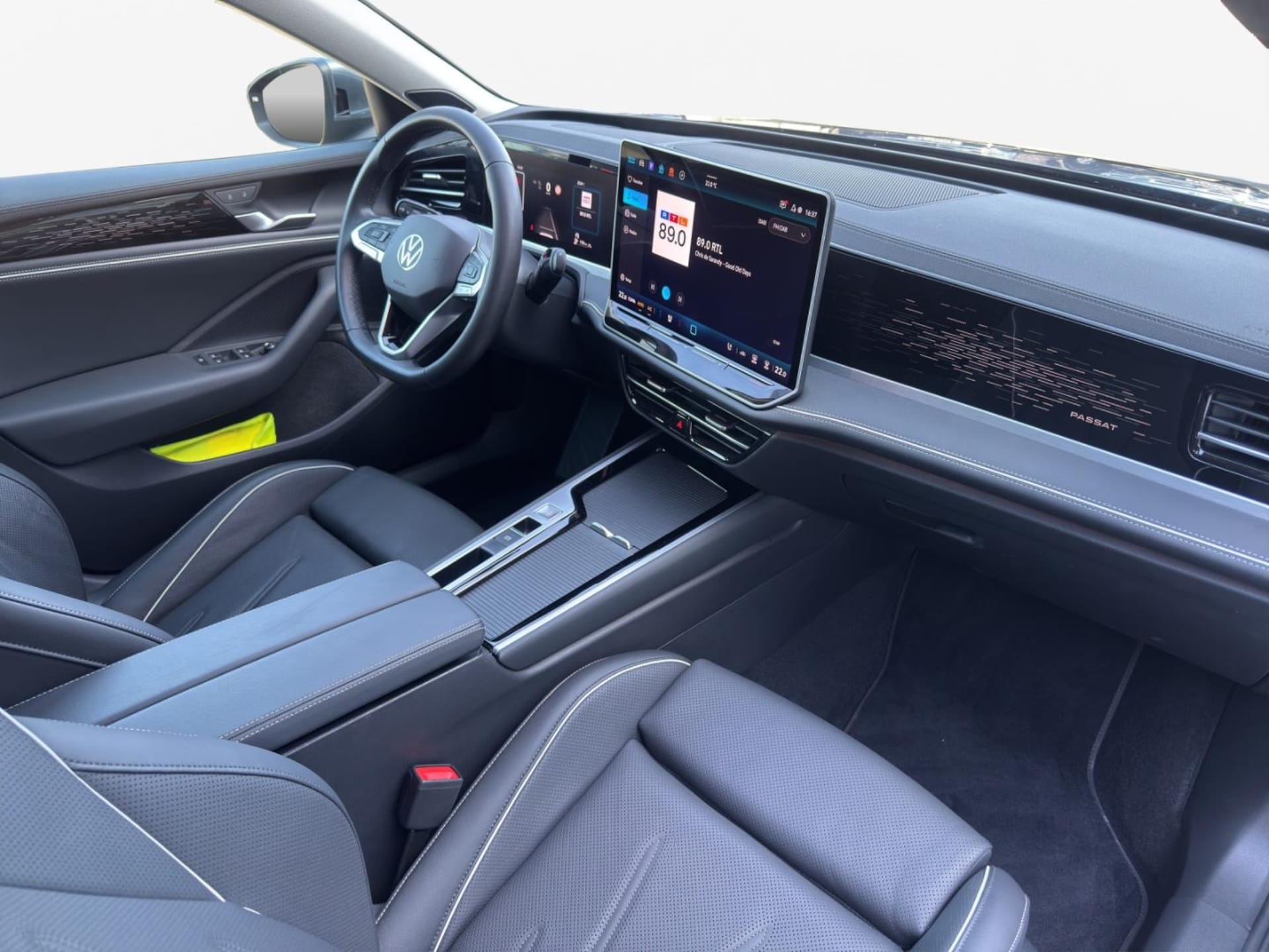 Volkswagen Passat Elegance