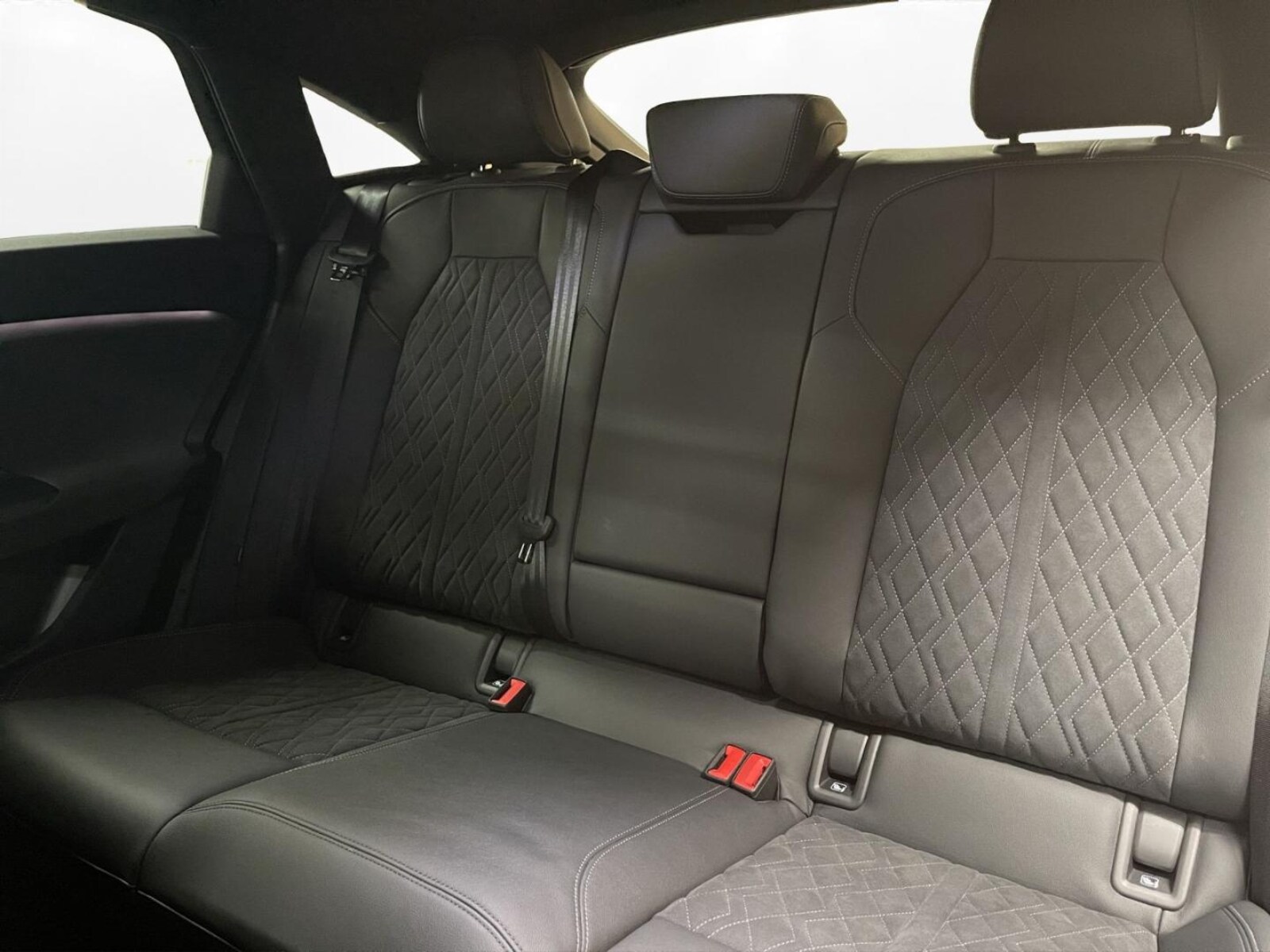Audi Q6 Sportback e-tron – Bild 18