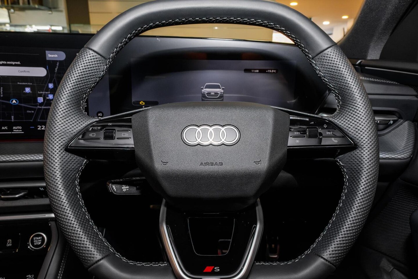 Image about Audi Q5 SUV e-hybrid quattro S tronic