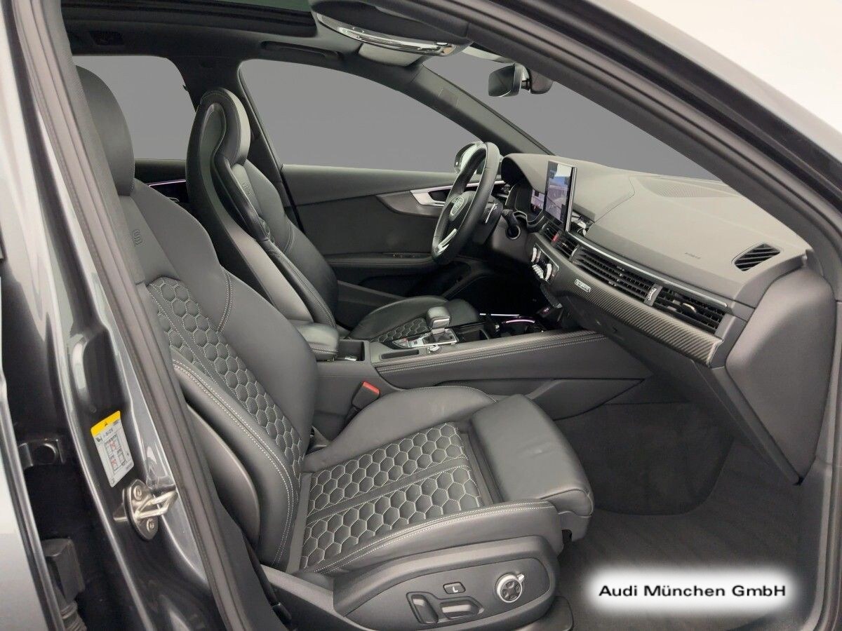 Image about Audi RS 4 Avant TFSI quattro tiptronic