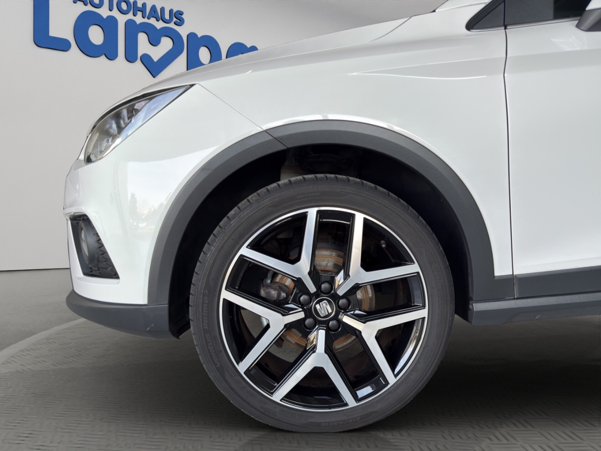 SEAT Arona FR
