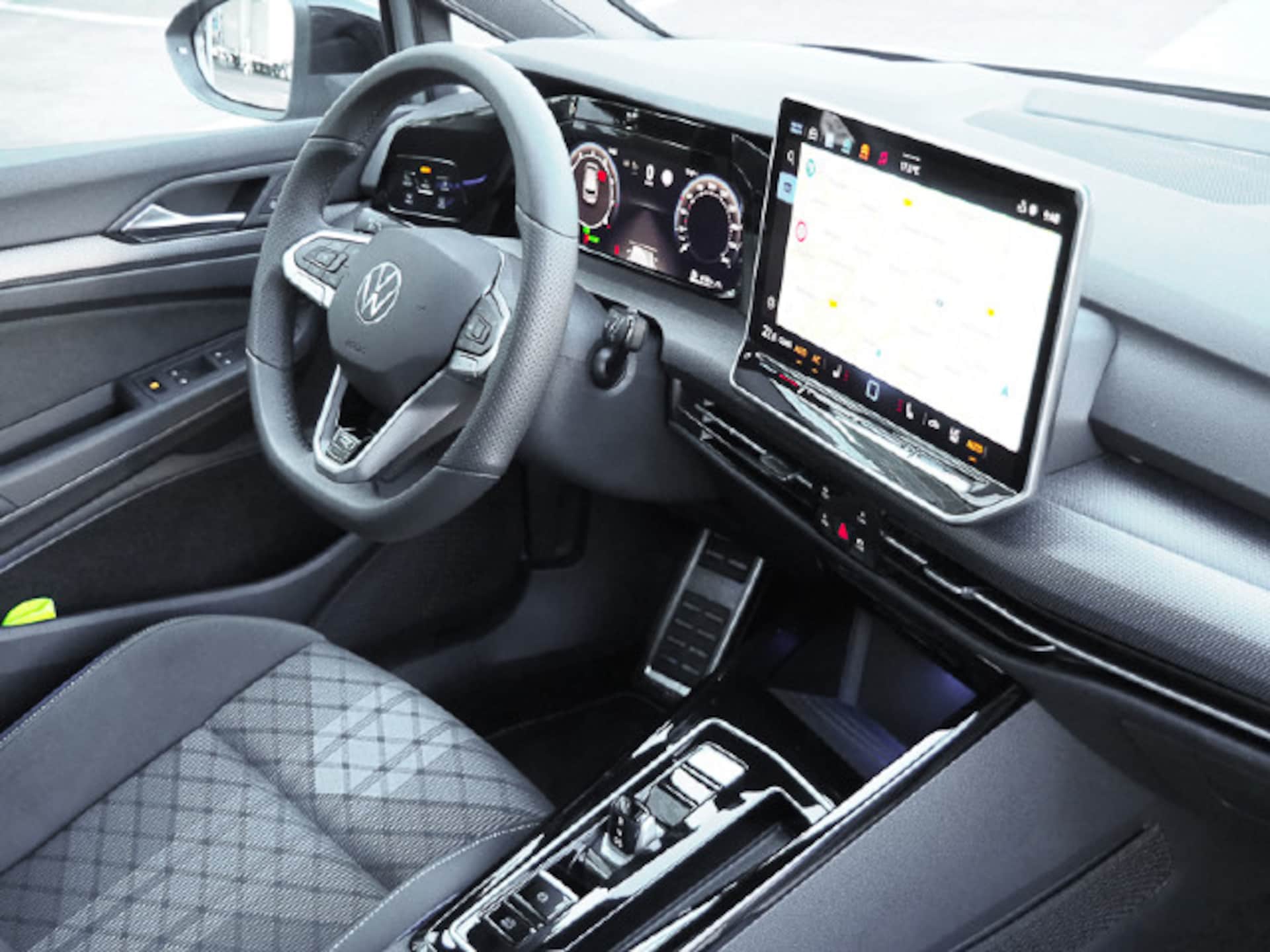 Volkswagen Golf R-Line