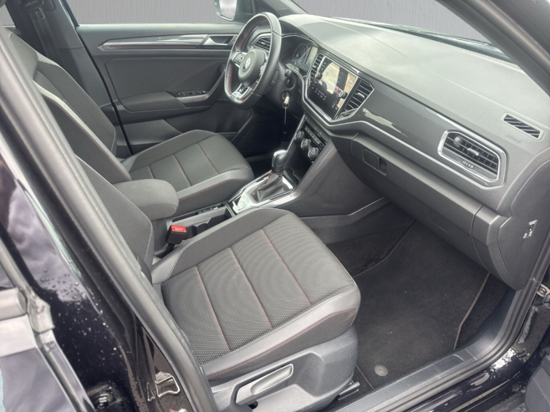 Volkswagen T-Roc Sport