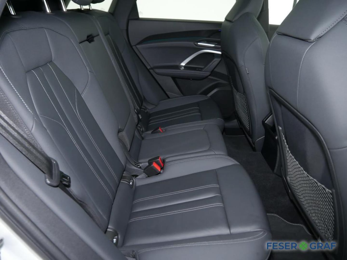 Bild über Audi Q5 SUV TDI quattro 150 kW S tronic - für weitere Informationen kontaktieren Sie den Audi Partner