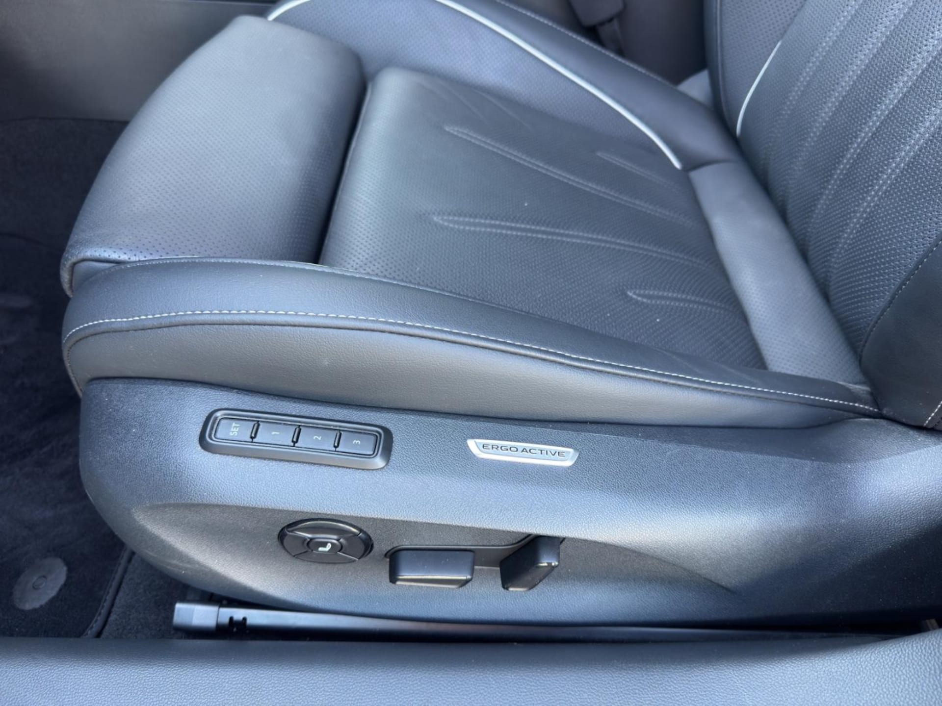 Volkswagen Passat Elegance