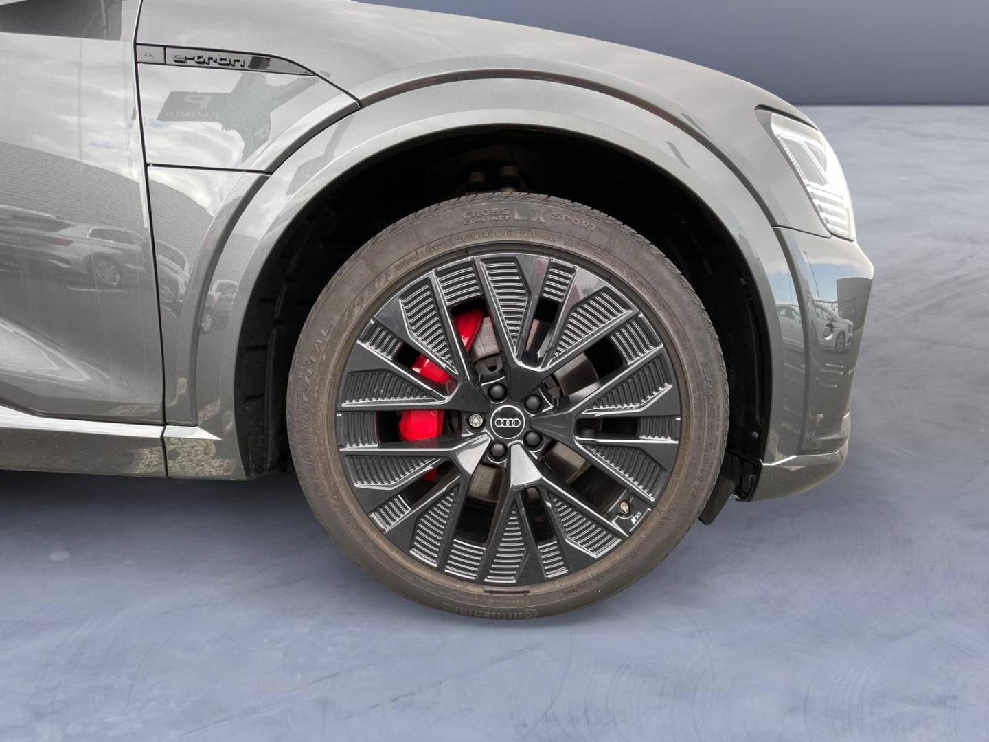 Image about Audi Q8 Sportback e-tron S line 55 e-tron quattro 300,00 kW