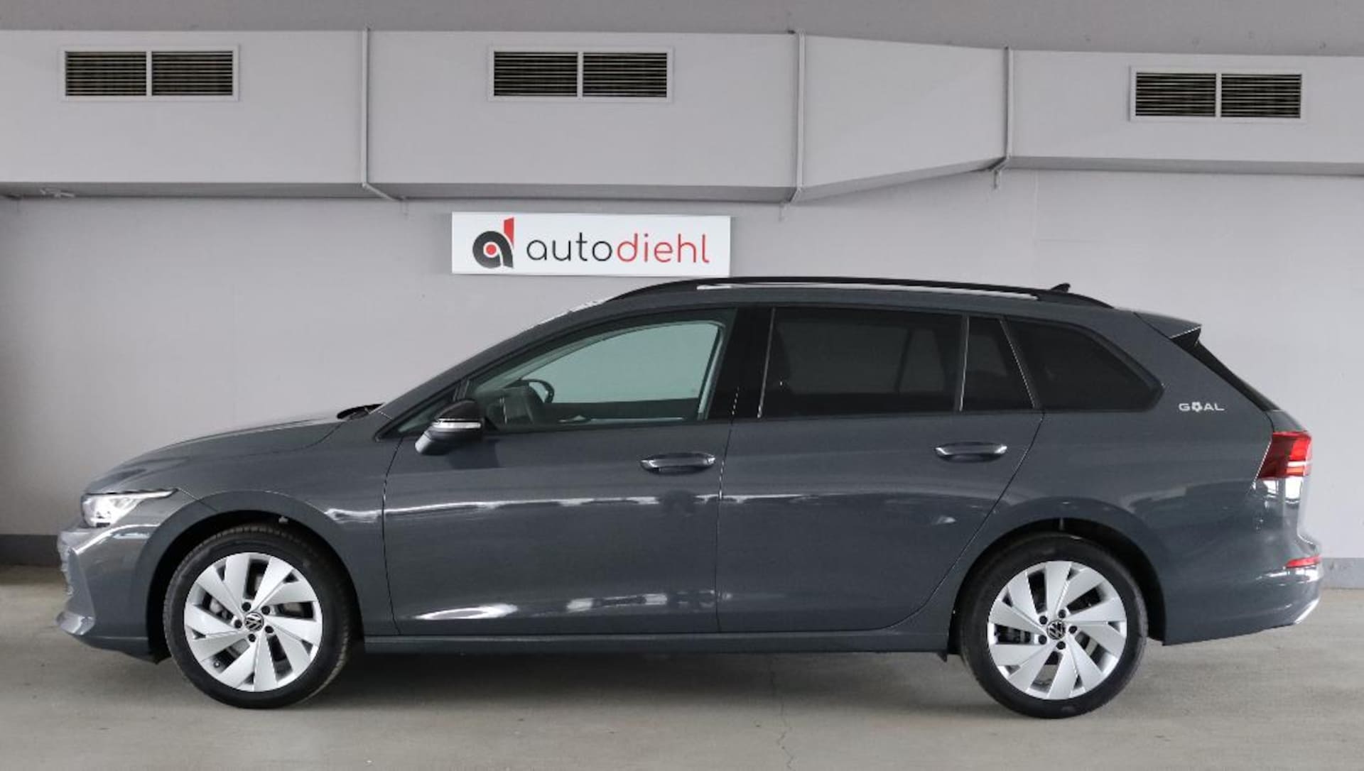 Volkswagen Golf Variant Life