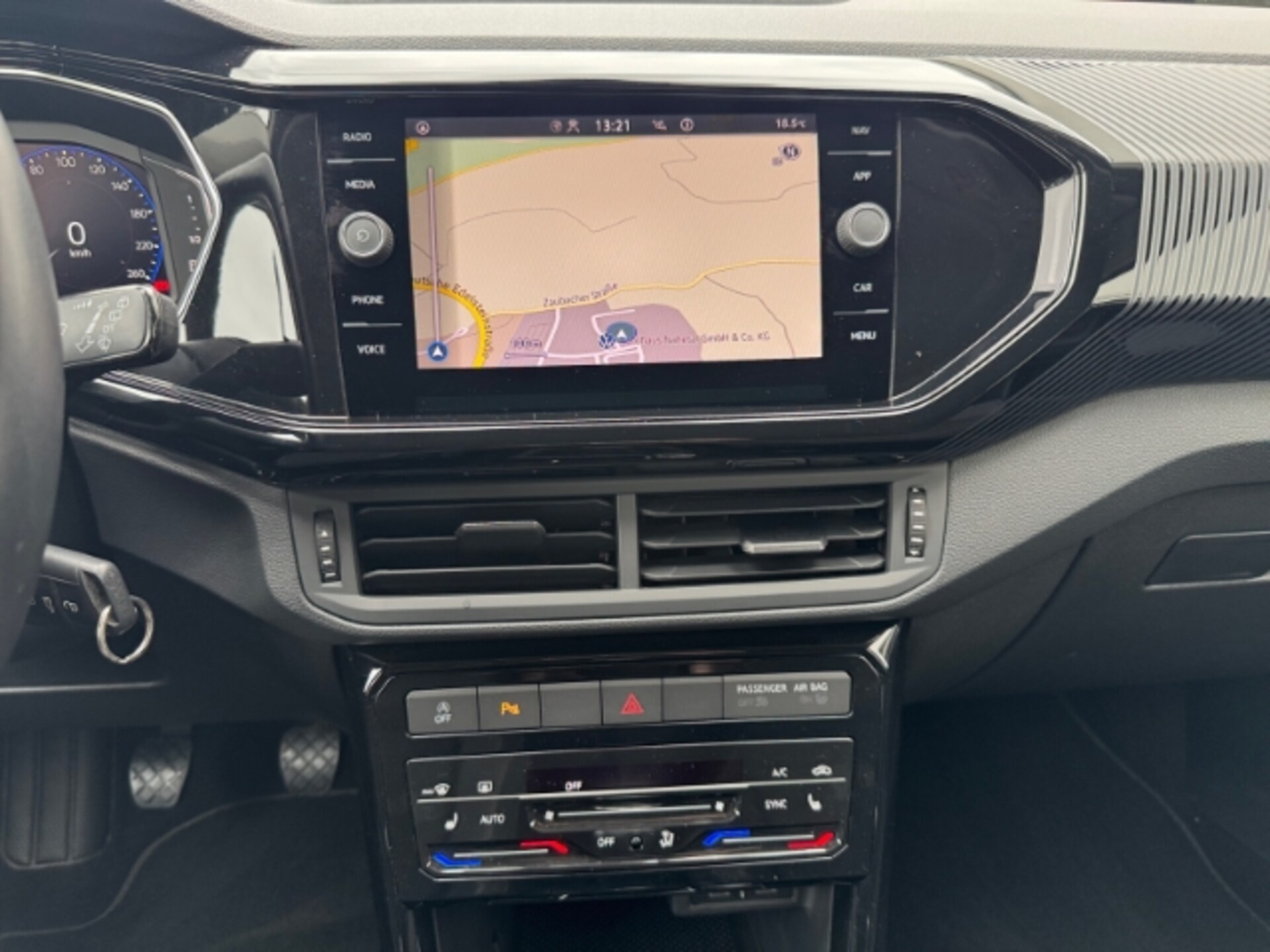 Volkswagen T-Cross Style