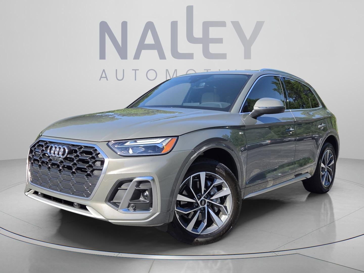 2023 Audi Q5 45 Premium Plus's photo