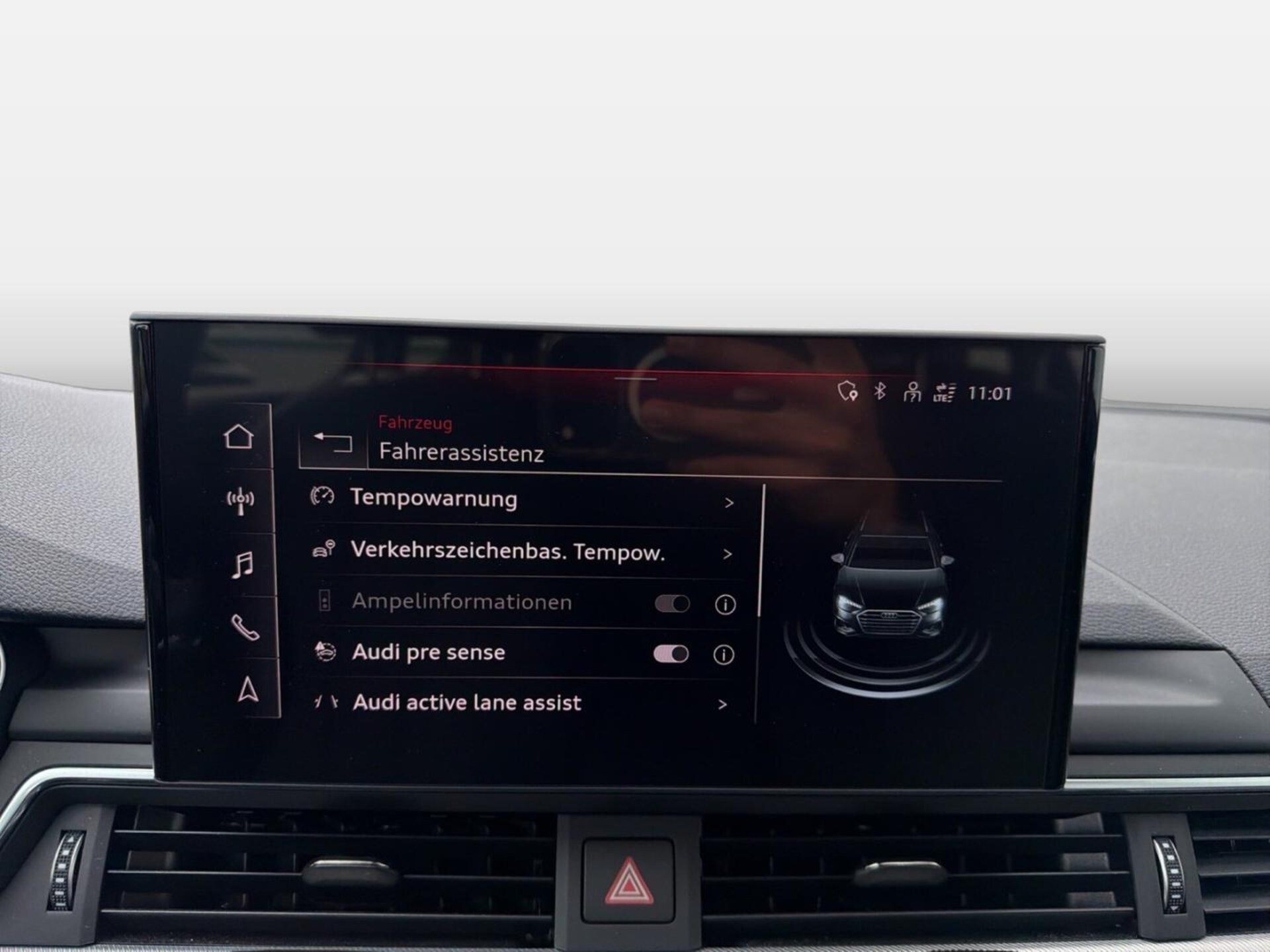 Audi A4 Avant S line