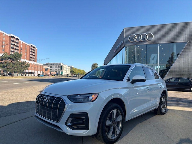 Photo of 2024 Audi Q5