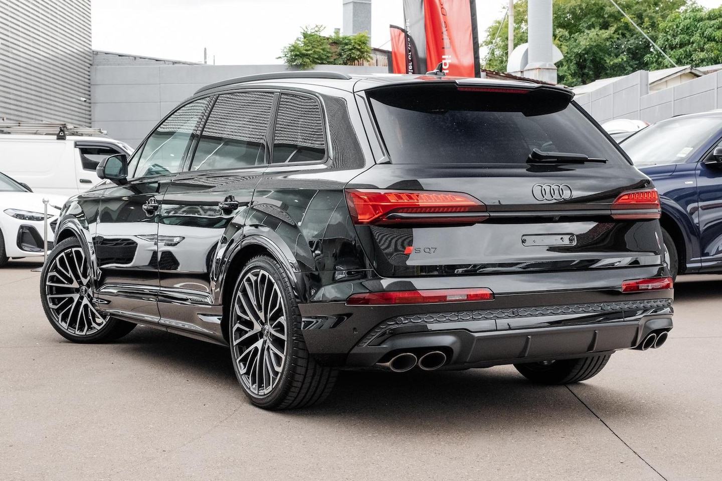 Image about Audi SQ7 SUV TFSI quattro tiptronic