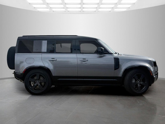 2022 Land Rover Defender