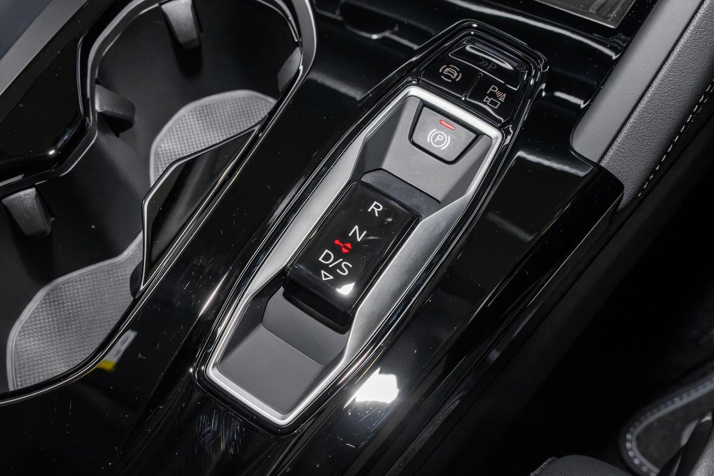 Image about Audi Q5 SUV e-hybrid quattro S tronic