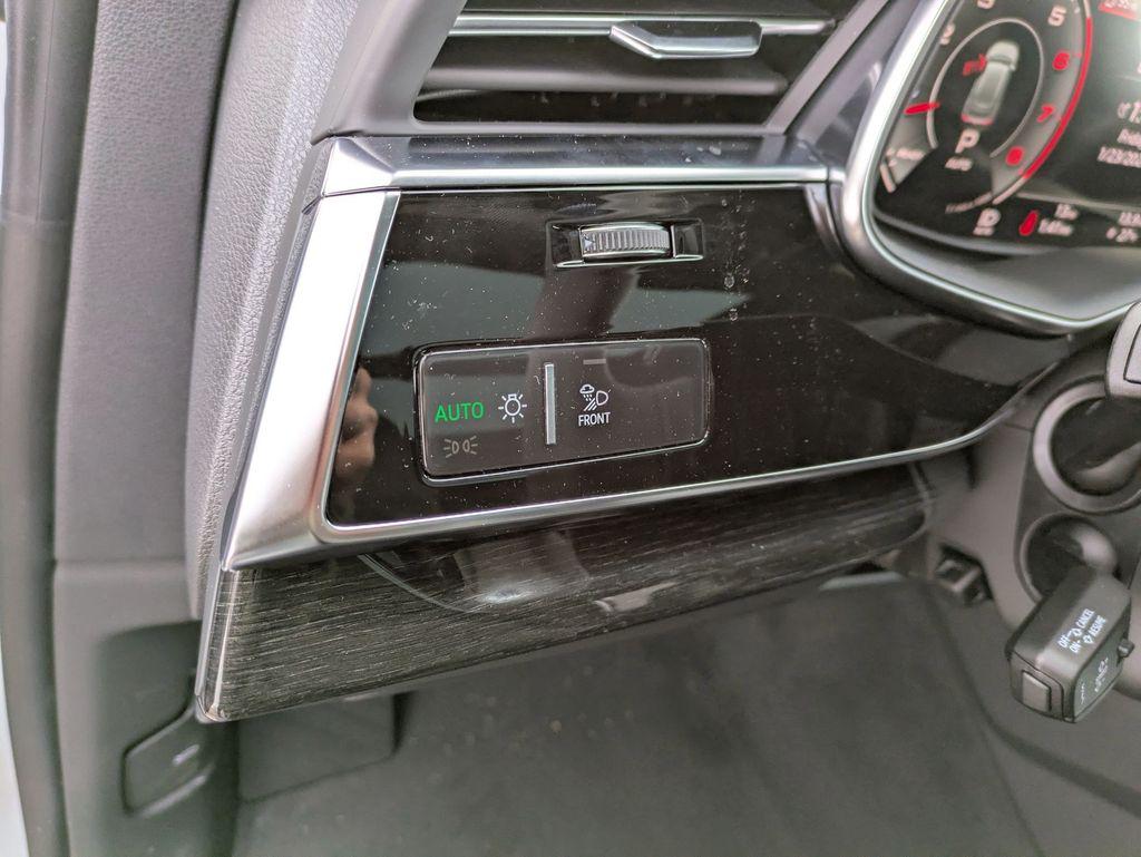 2026 Audi Q8 Premium Plus - Photo 17