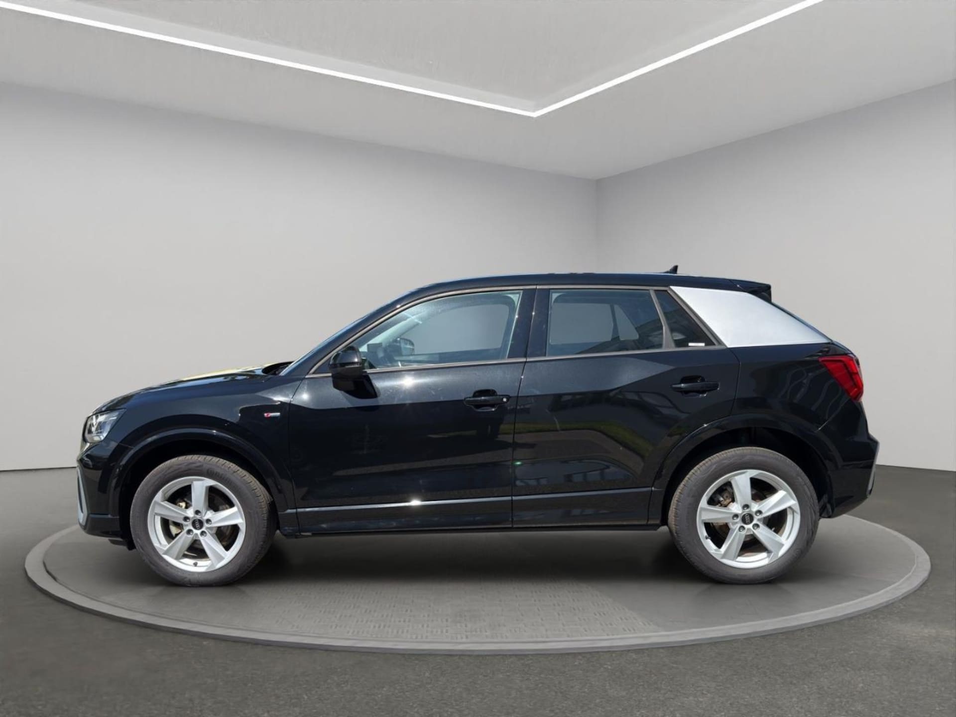 Audi Q2 S line