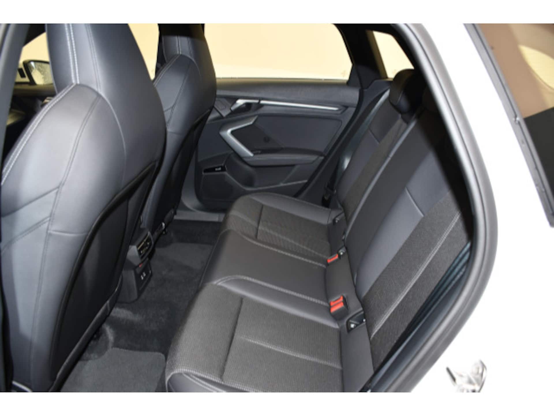 Audi A3 Sportback S line
