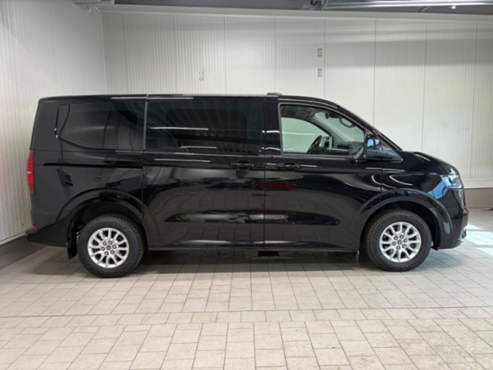 Volkswagen Caravelle – Bild 8