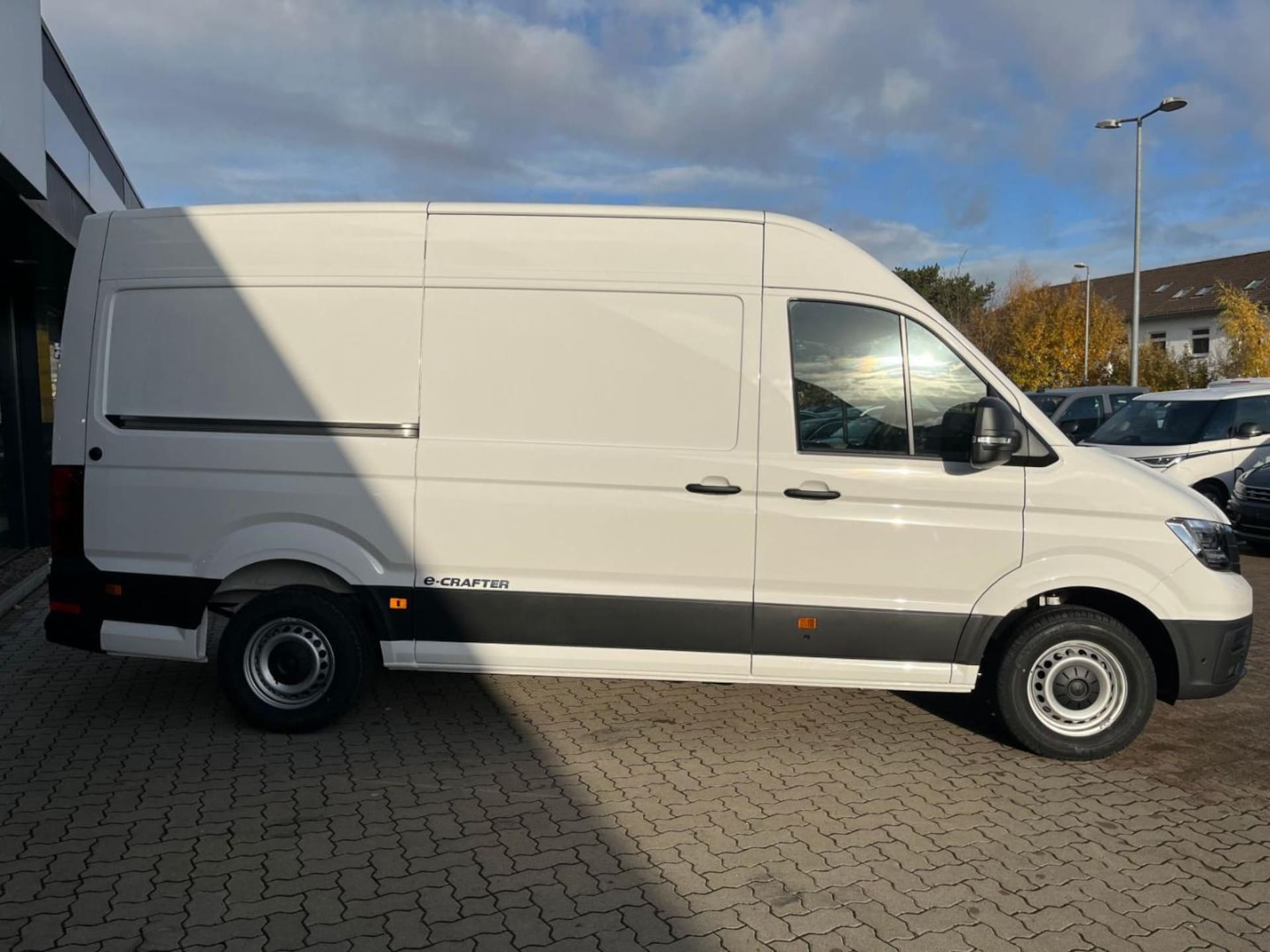 Volkswagen e-Crafter Kastenwagen mittlerer Radstand