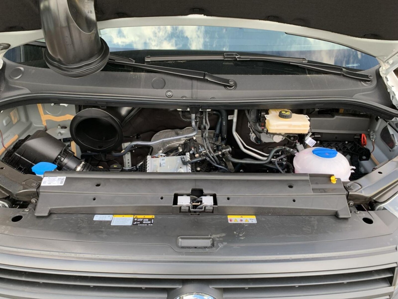 Volkswagen Crafter Kasten mittlerer Radstand – Bild 22