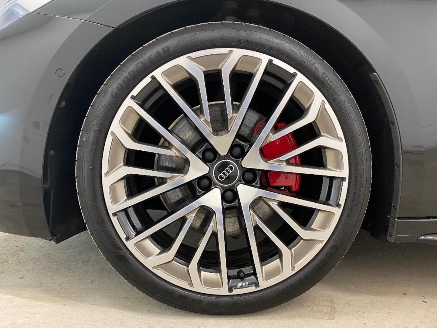 Bild über Audi A5 Avant TDI quattro 150 kW S tronic - für weitere Informationen kontaktieren Sie den Audi Partner