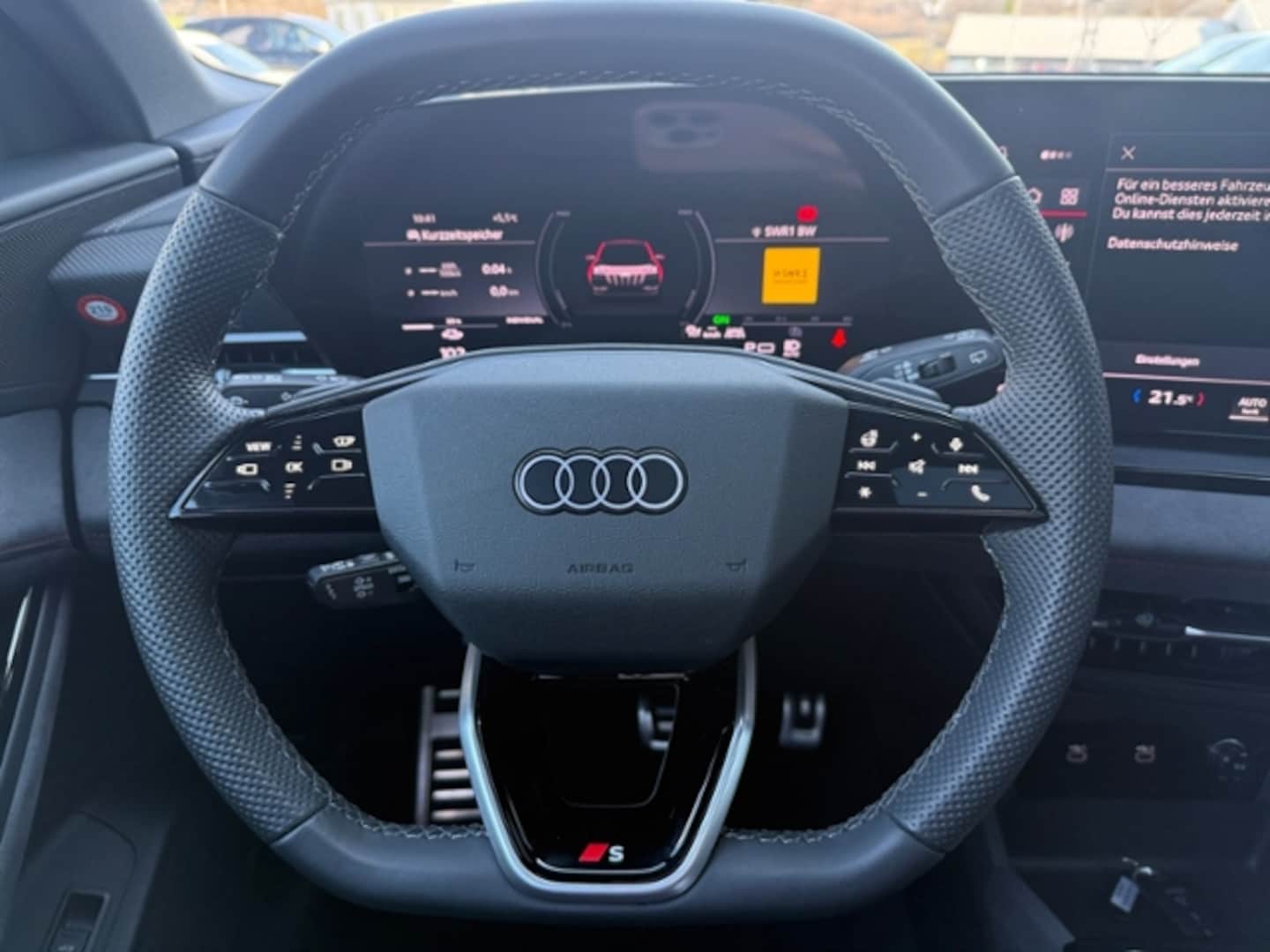Bild über Audi Q6 SUV e-tron e-tron quattro - für weitere Informationen kontaktieren Sie den Audi Partner