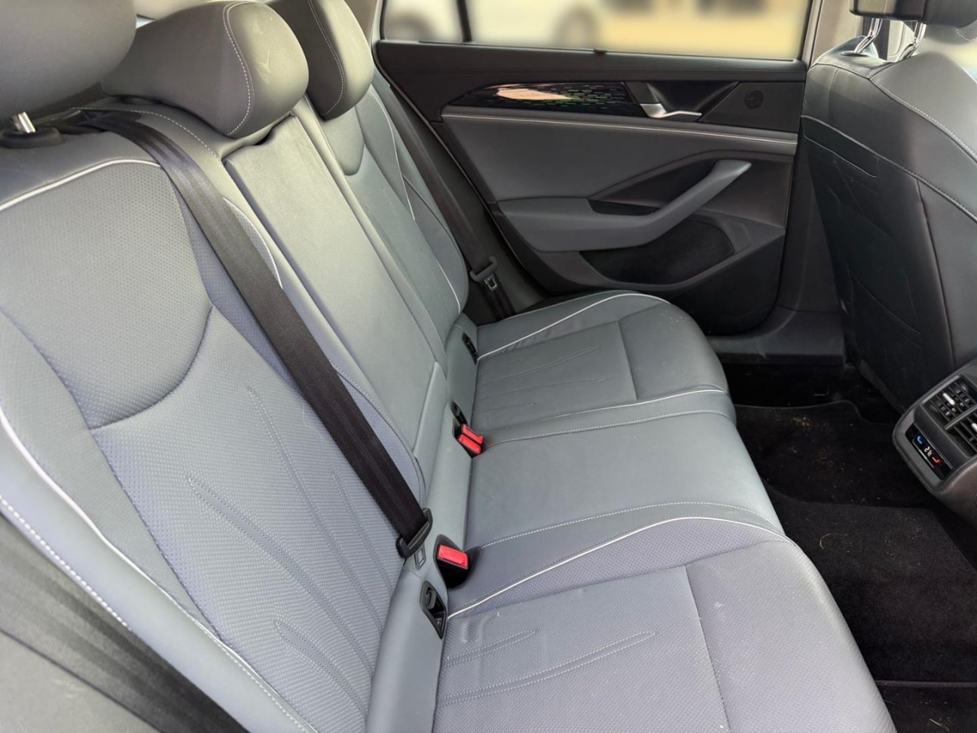 Volkswagen Passat Elegance
