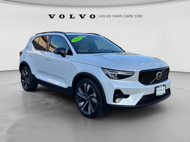 2023 Volvo XC40