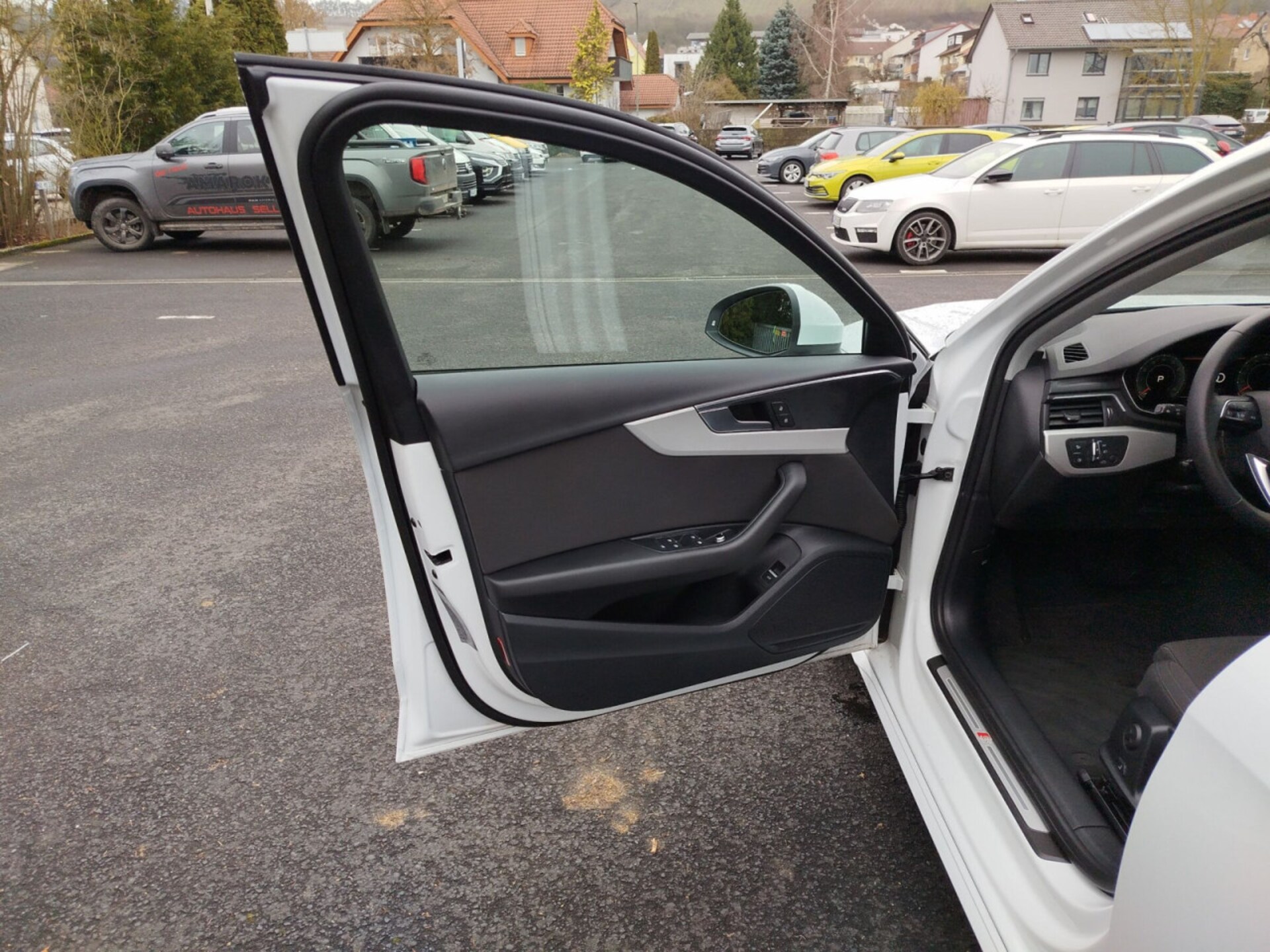 Audi A4 Avant S line