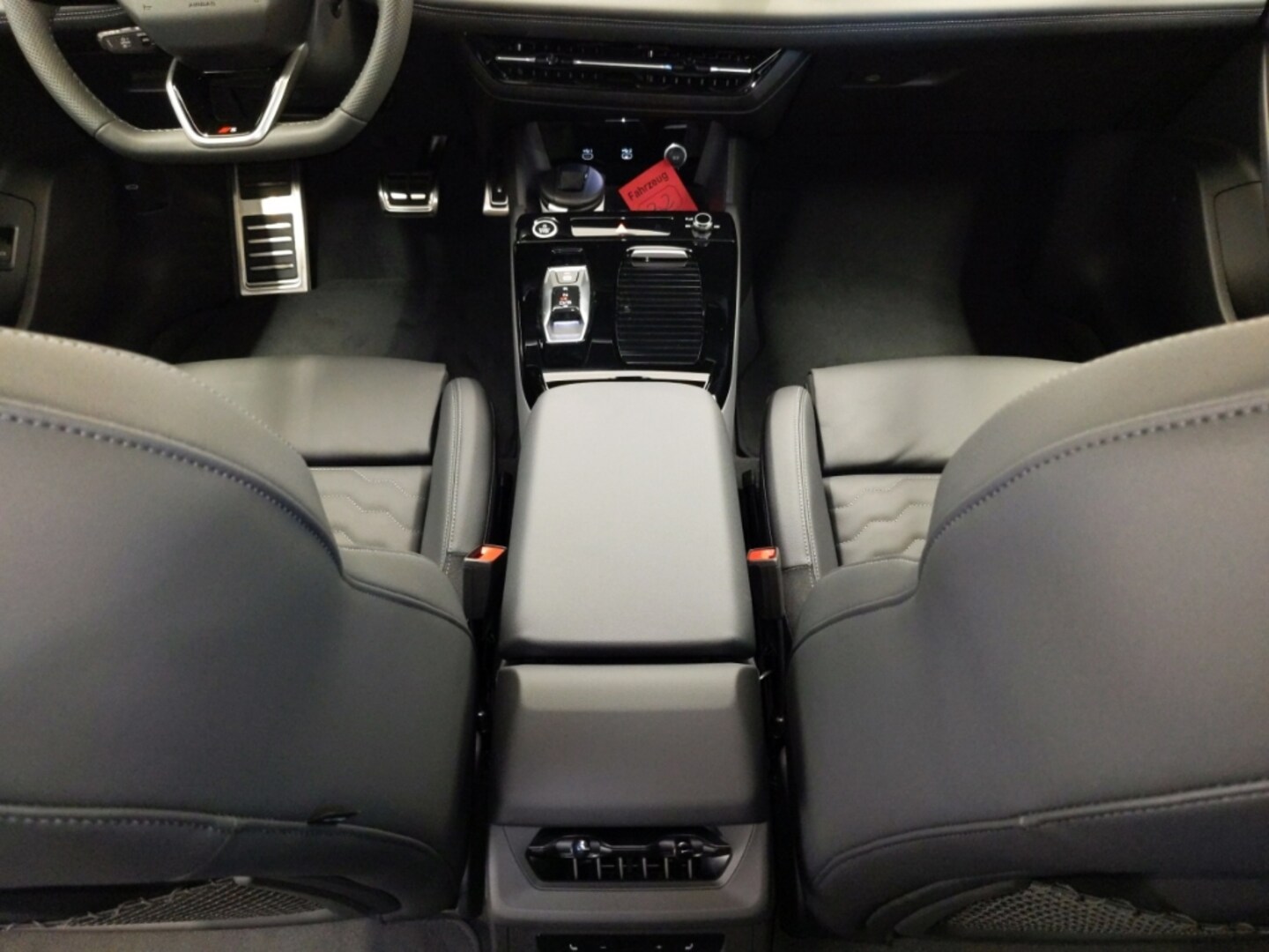 Bild über Audi A6 Avant e-tron S line business e-tron performance 270 kW - für weitere Informationen kontaktieren Sie den Audi Partner