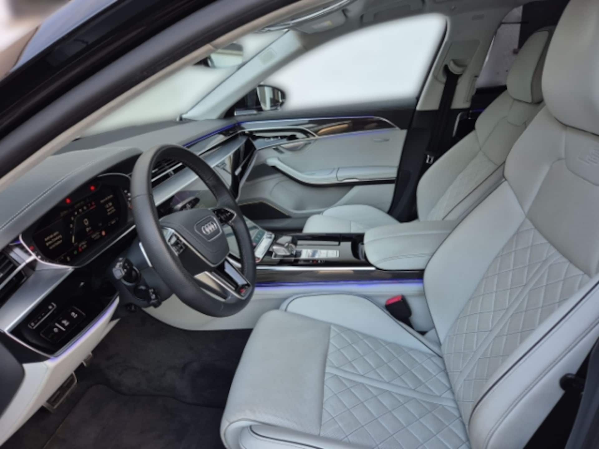 Audi S8