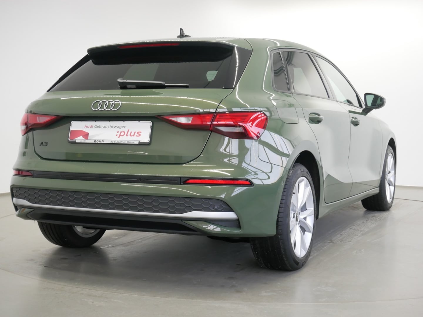 Bild über Audi A3 Sportback 35 TDI S tronic - für weitere Informationen kontaktieren Sie den Audi Partner