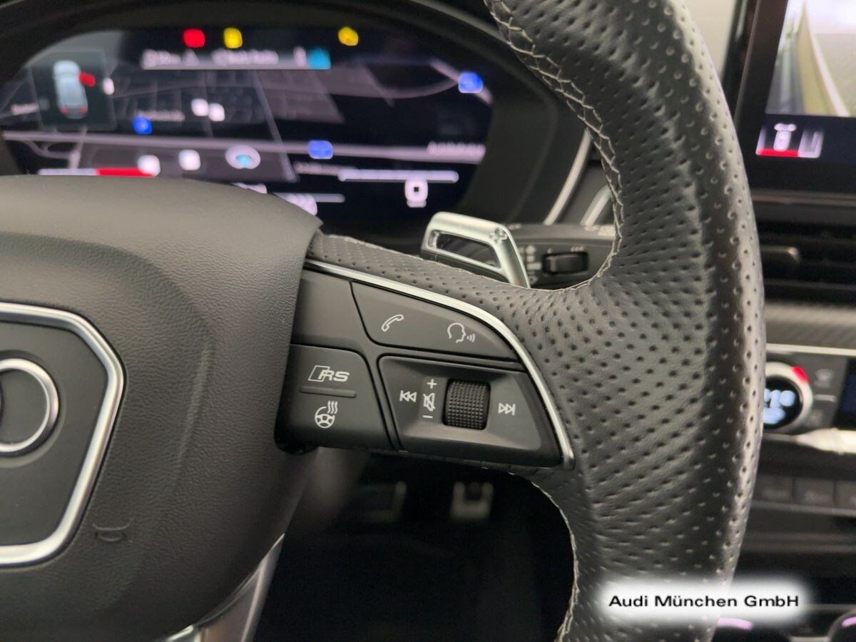 Image about Audi RS 4 Avant TFSI quattro tiptronic