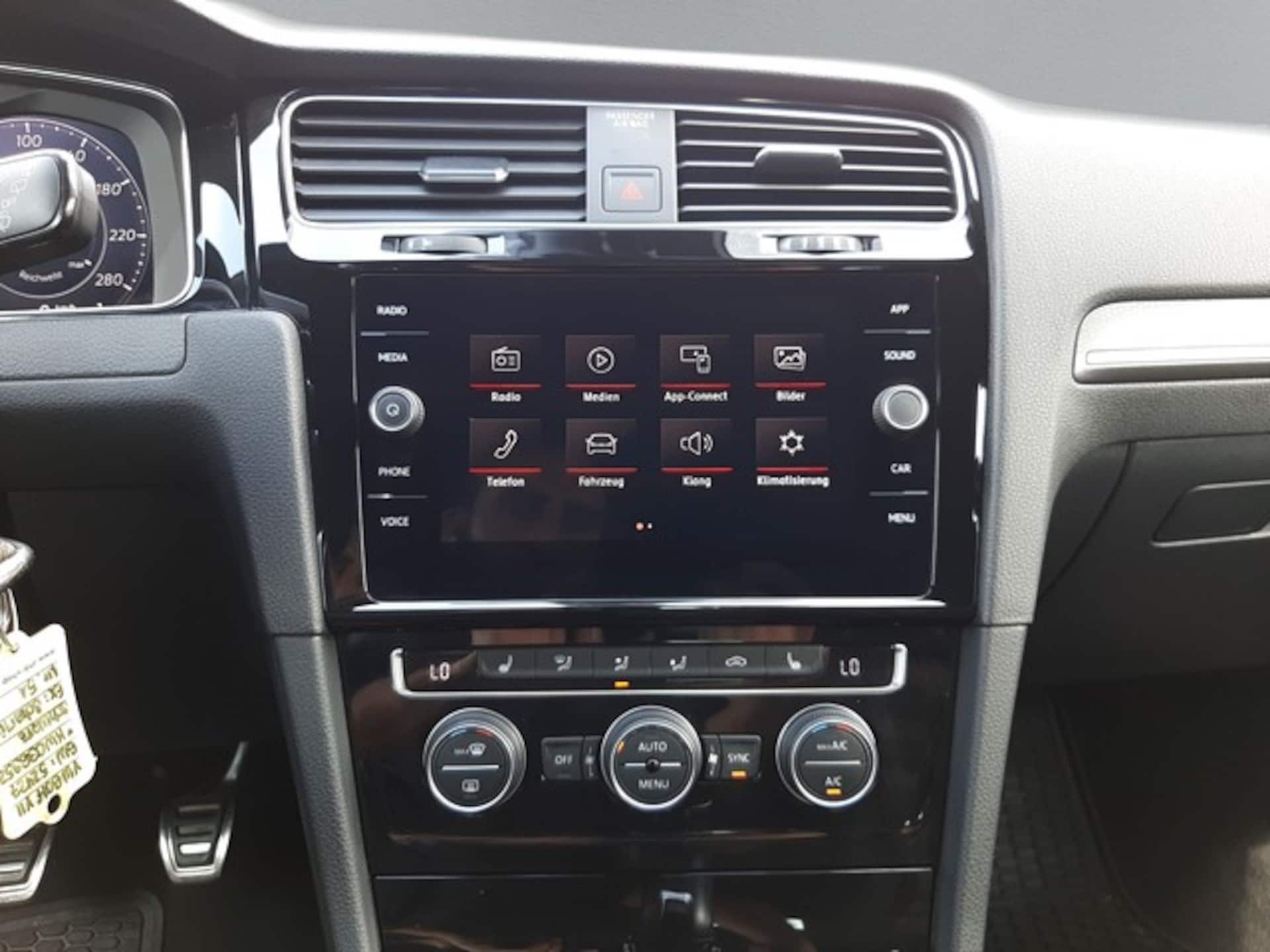Volkswagen Golf GTI Performance