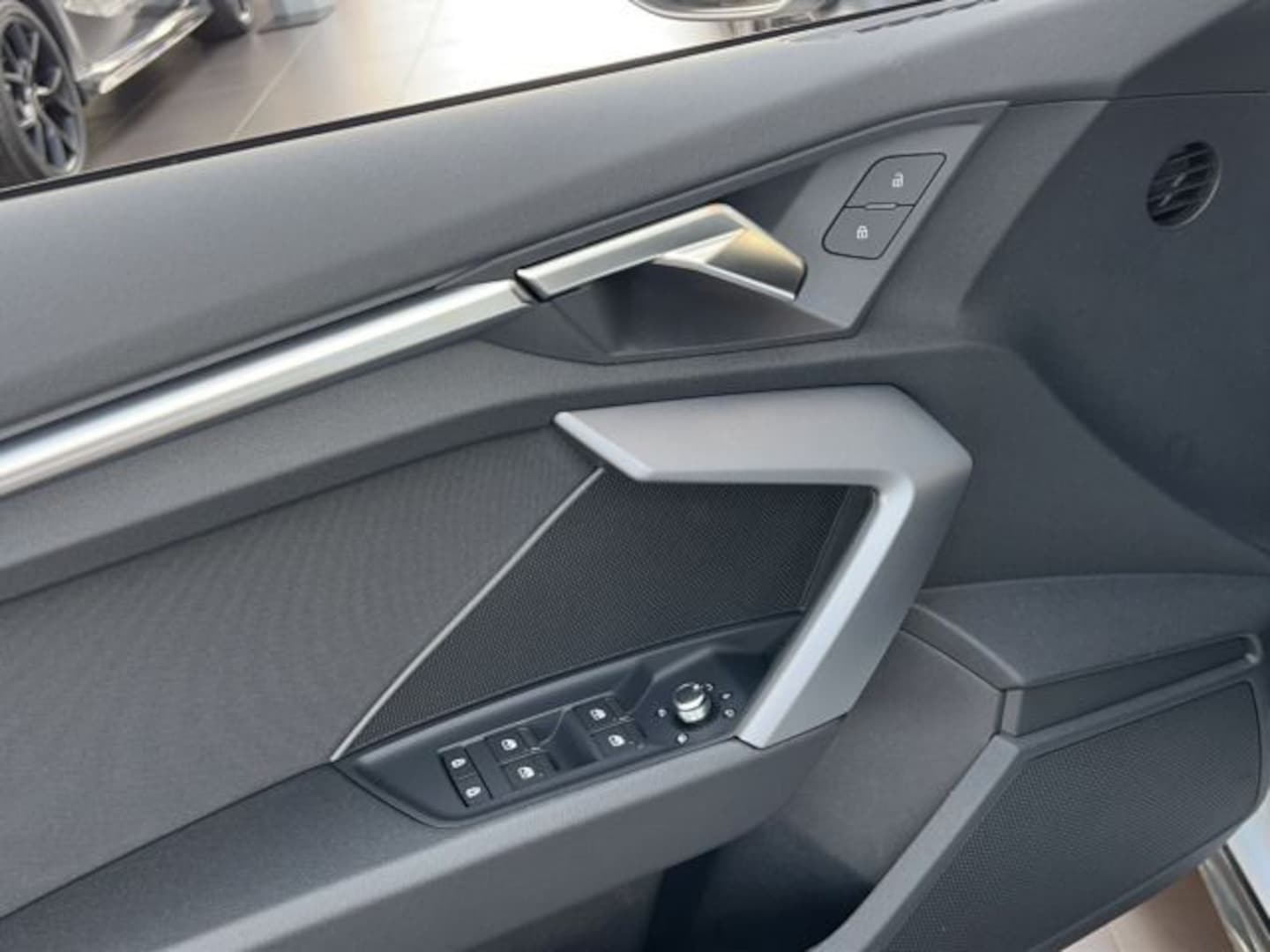 Bild über Audi A3 allstreet 35 TDI S tronic - für weitere Informationen kontaktieren Sie den Audi Partner