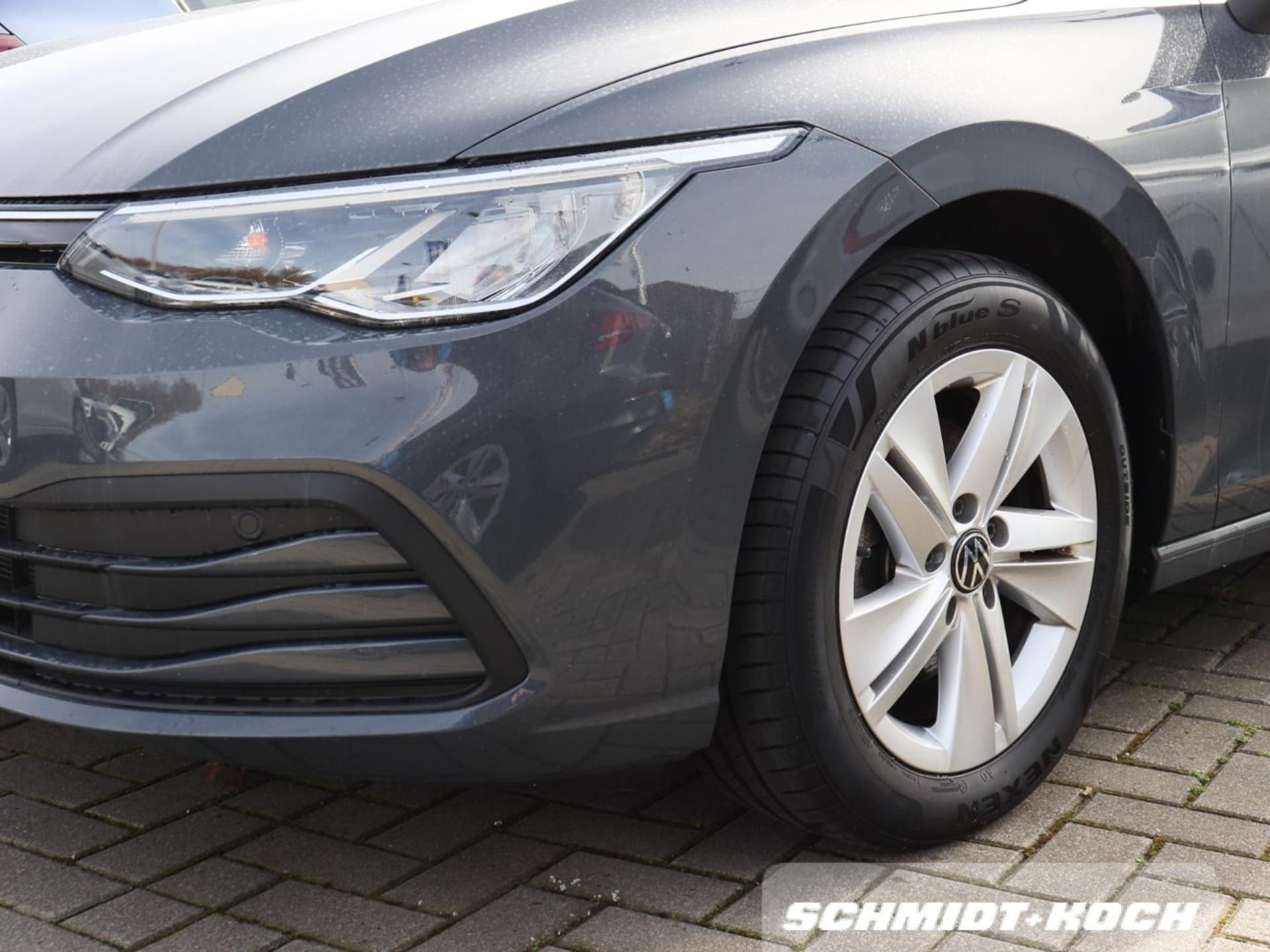 Volkswagen Golf Life