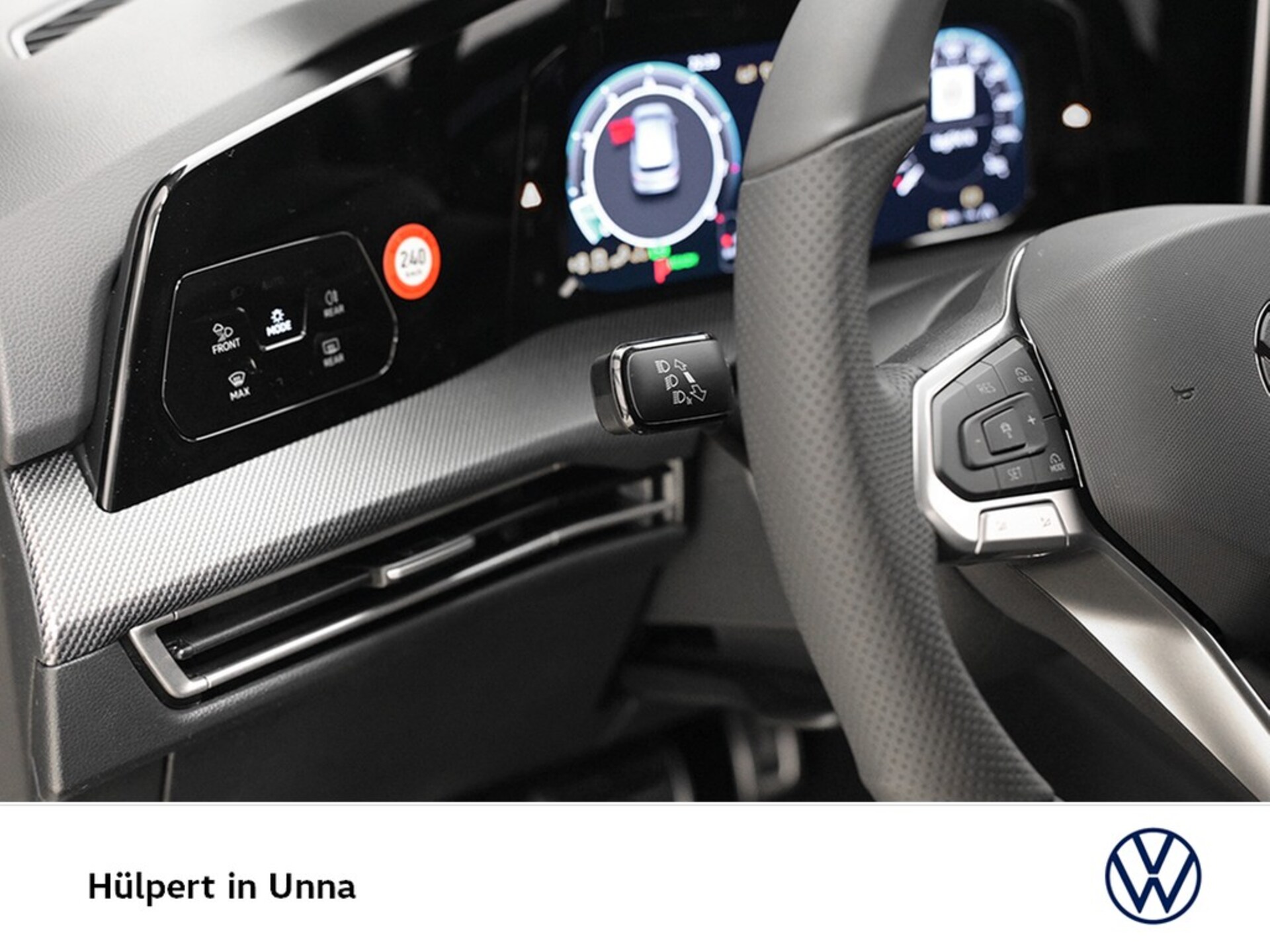 Volkswagen Golf R-Line
