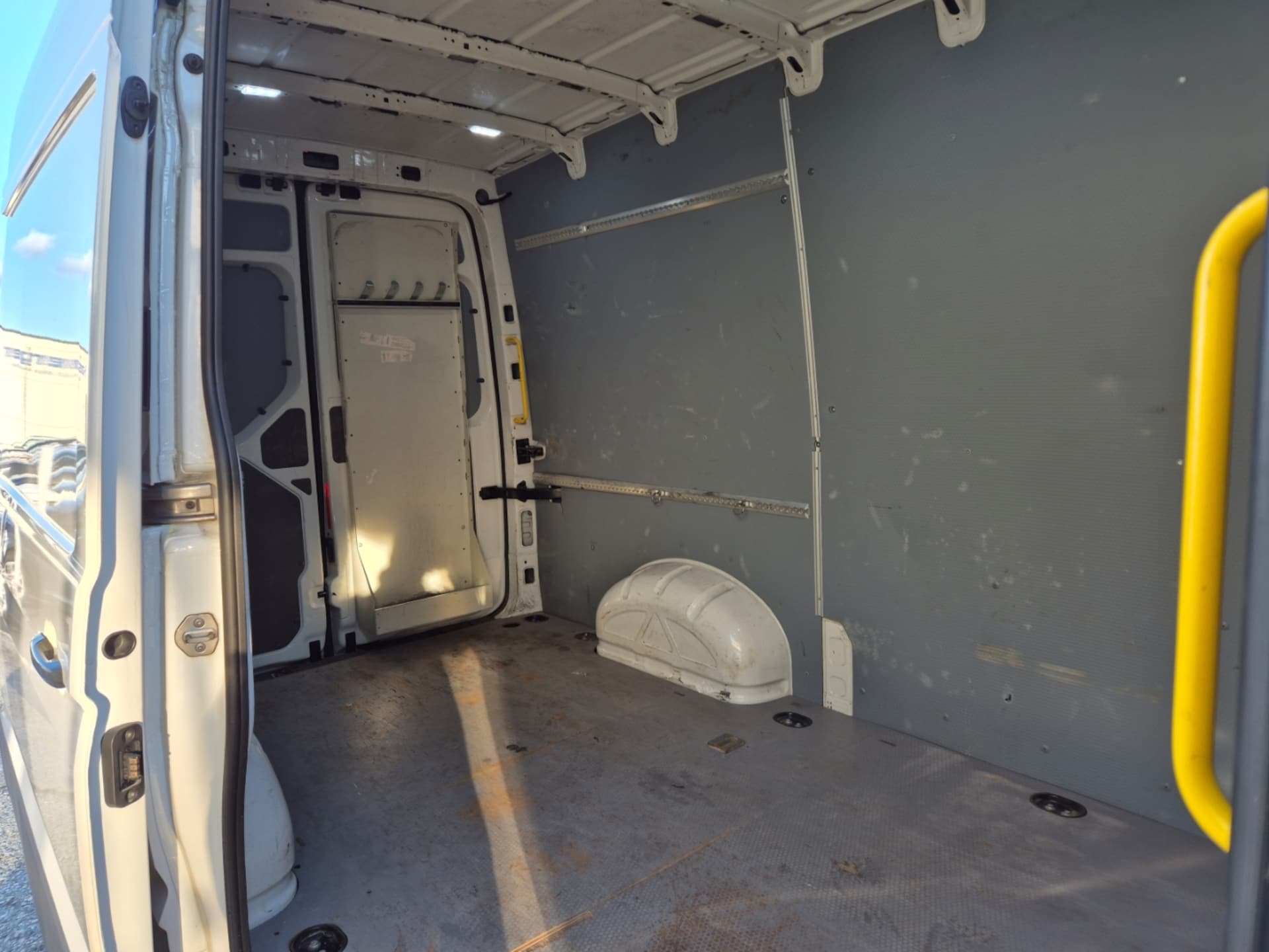 Volkswagen Crafter Kasten mittlerer Radstand
