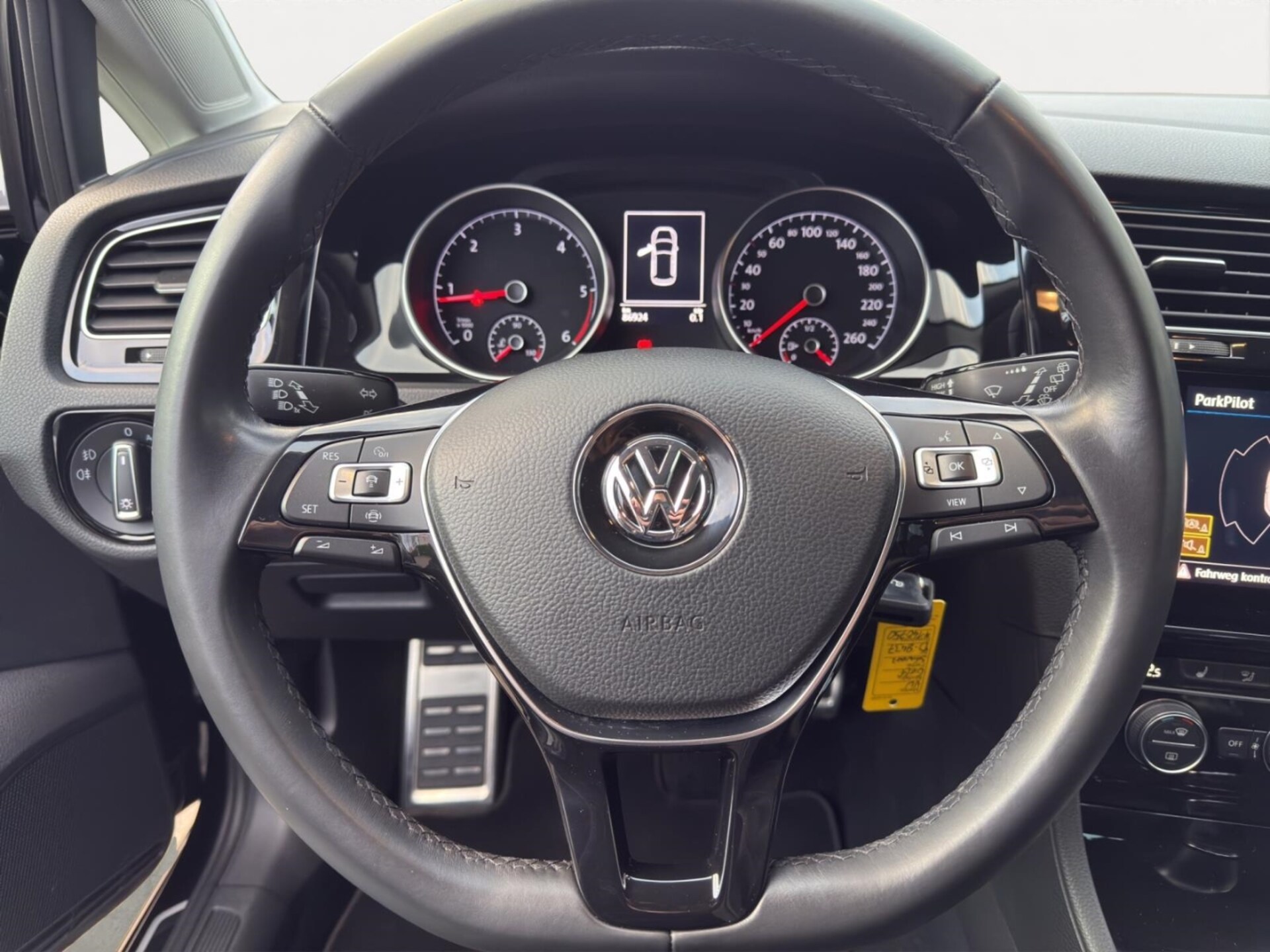 Volkswagen Golf IQ.DRIVE