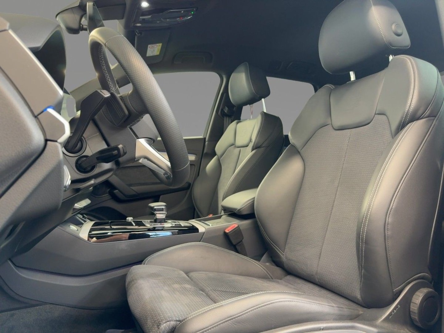 Bild über Audi Q5 40 TDI quattro 150 kW S tronic - für weitere Informationen kontaktieren Sie den Audi Partner