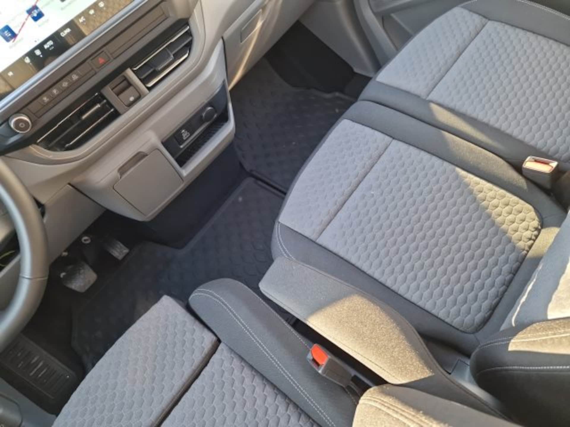 Volkswagen Caravelle langer Radstand Style