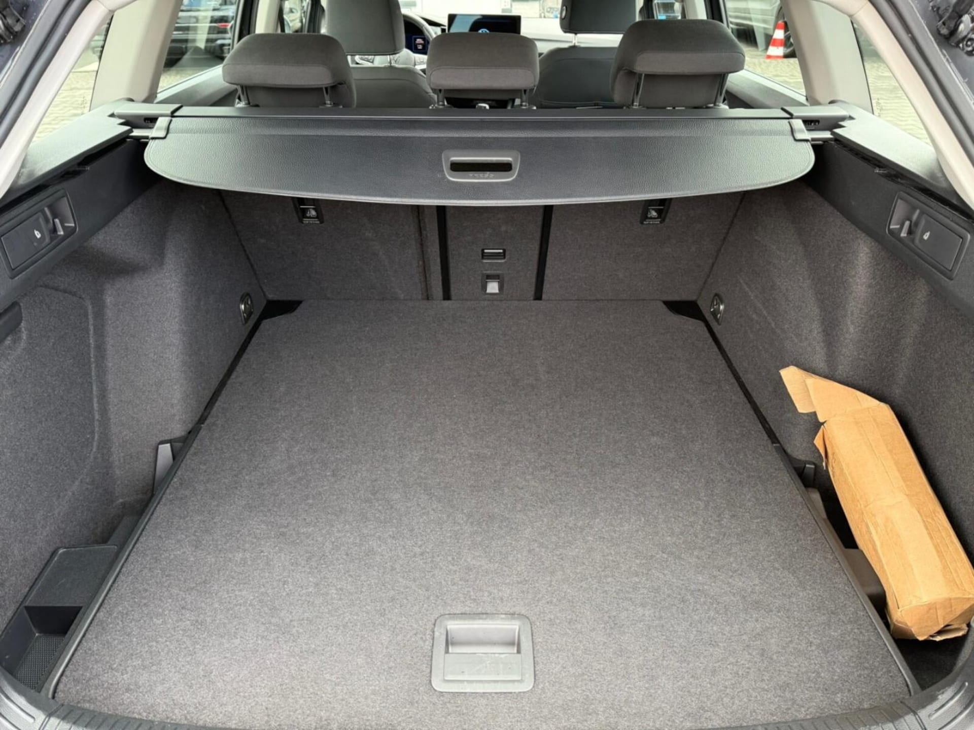 Volkswagen Golf Variant Life