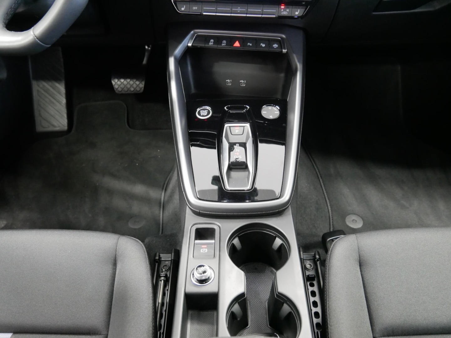 Bild über Audi A3 Sportback 35 TDI S tronic - für weitere Informationen kontaktieren Sie den Audi Partner