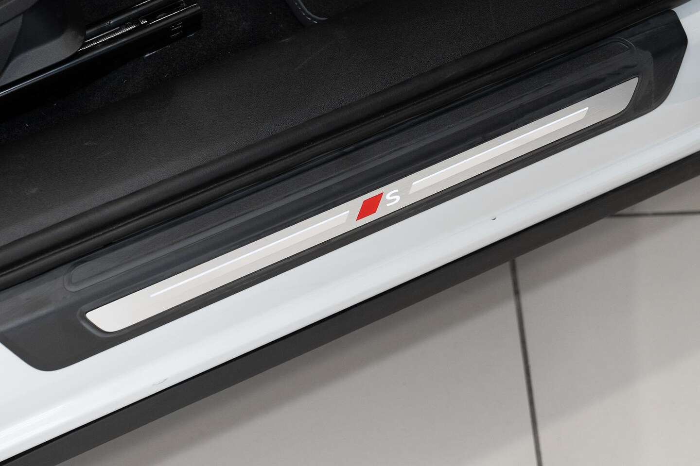 Image about Audi Q5 SUV TFSI quattro 200 kW sport
