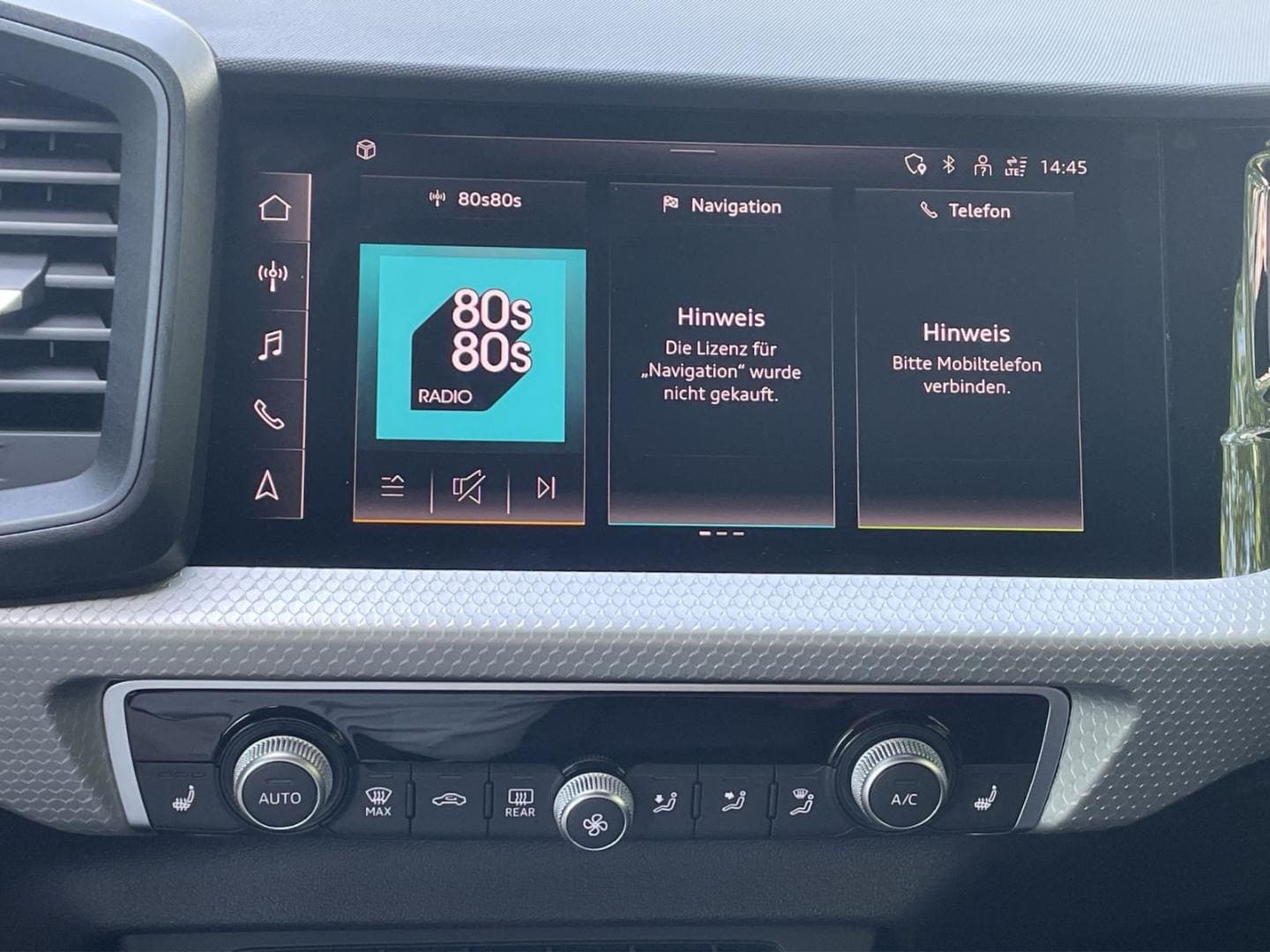 Bild über Audi A1 Sportback S line 30 TFSI S tronic - für weitere Informationen kontaktieren Sie den Audi Partner