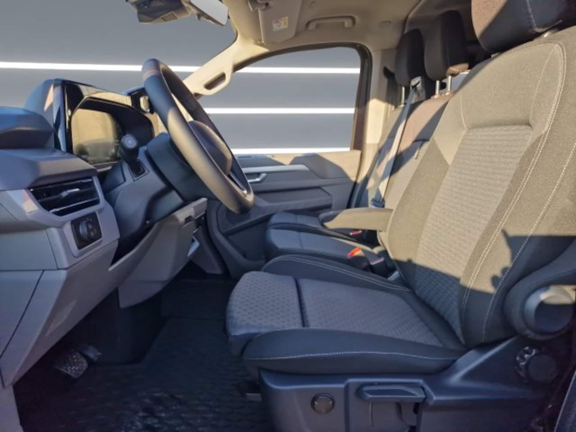 Volkswagen Caravelle langer Radstand Style