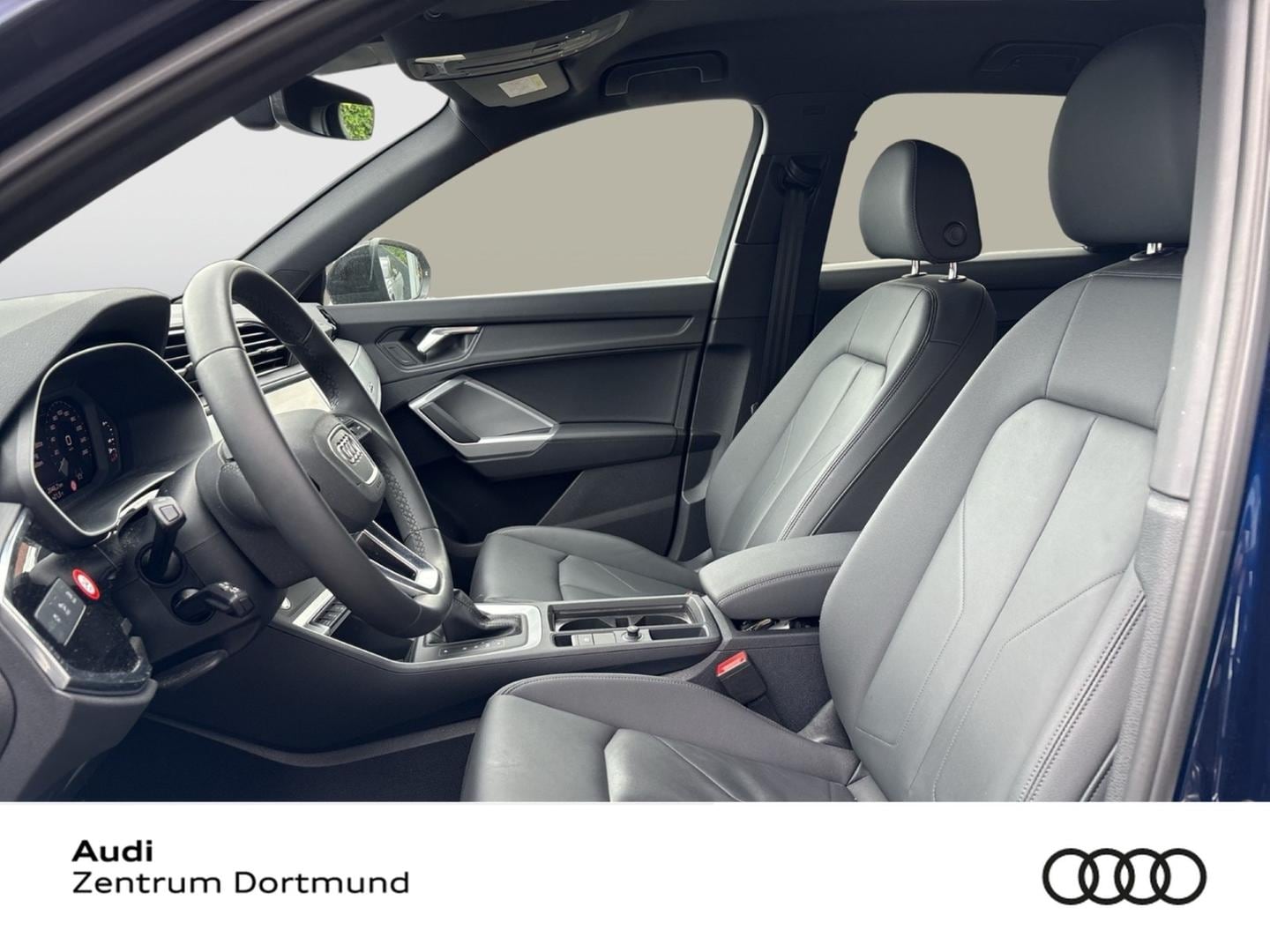 Bild über Audi Q3 TFSI quattro 180 kW S tronic - für weitere Informationen kontaktieren Sie den Audi Partner