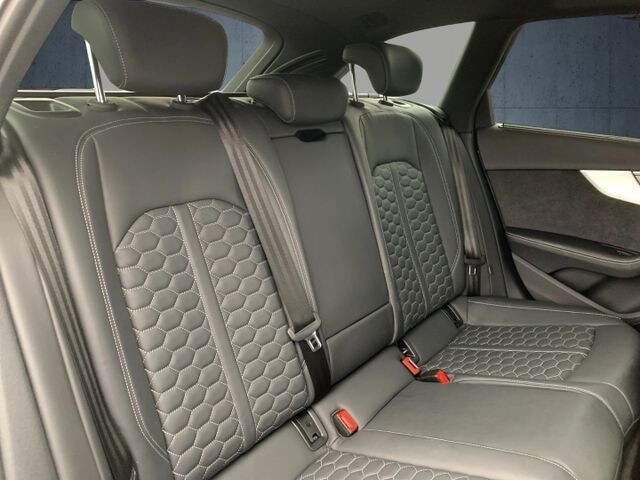 Image about Audi RS 4 Avant TFSI quattro tiptronic