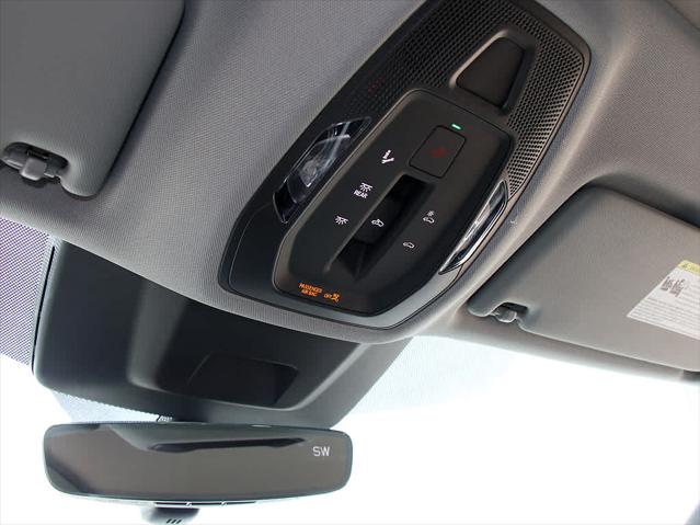 2025 AUDI Q5 - Image 25